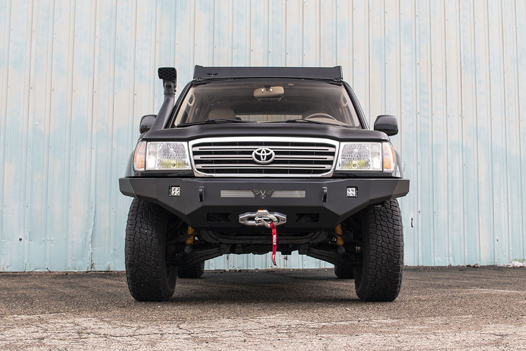 Land Cruiser Front Strike Bumper | 100 Series - Lexus LX 470 (98-07)