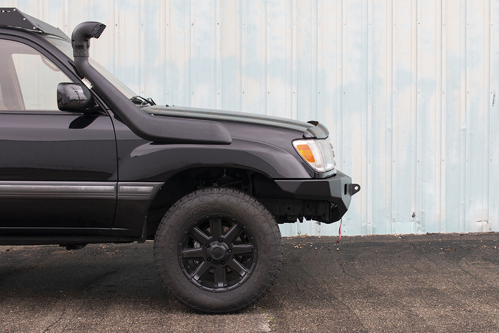 Land Cruiser Front Strike Bumper | 100 Series - Lexus LX 470 (98-07)