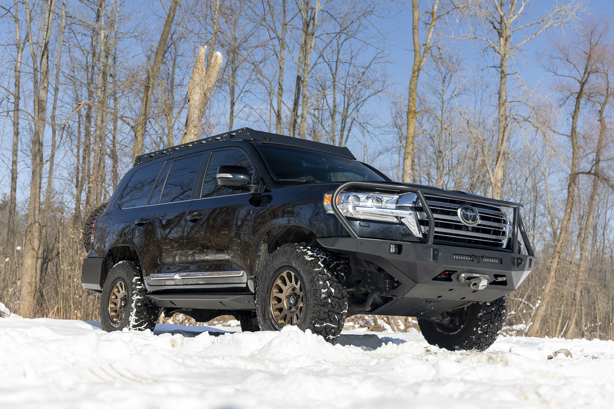 Land Cruiser Front Bumper, Strike