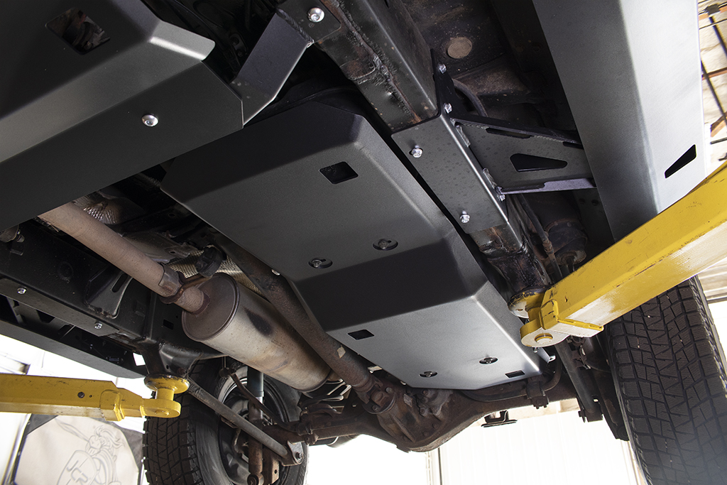 FJ Cruiser Gas Tank Skid Plate