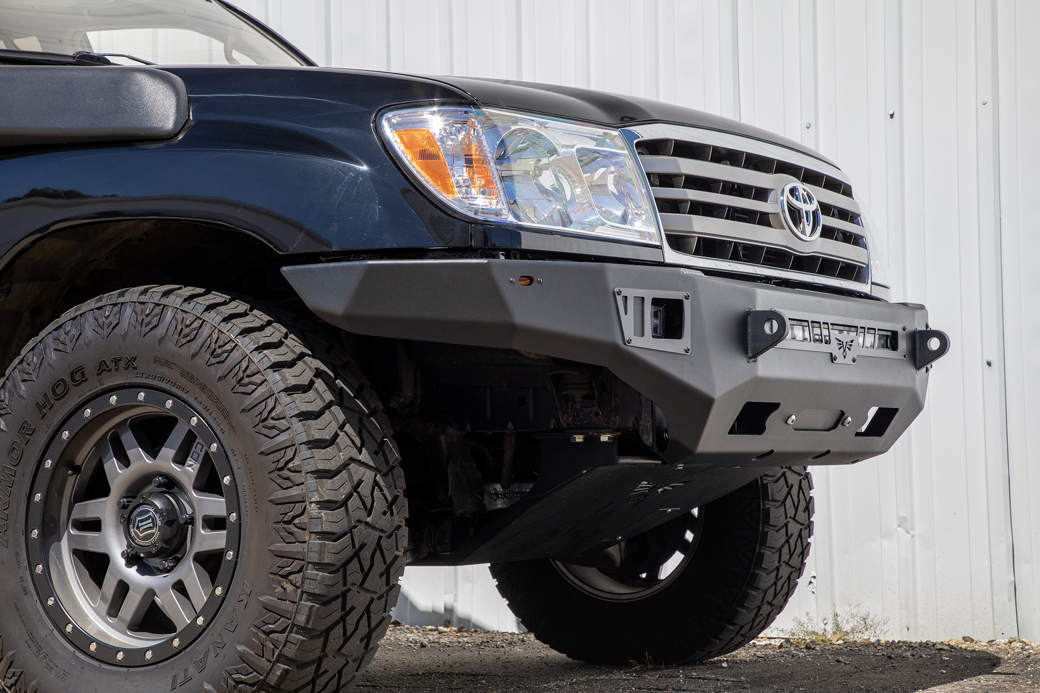 Land Cruiser Front Strike Bumper | 100 Series - Lexus LX 470 (98-07)