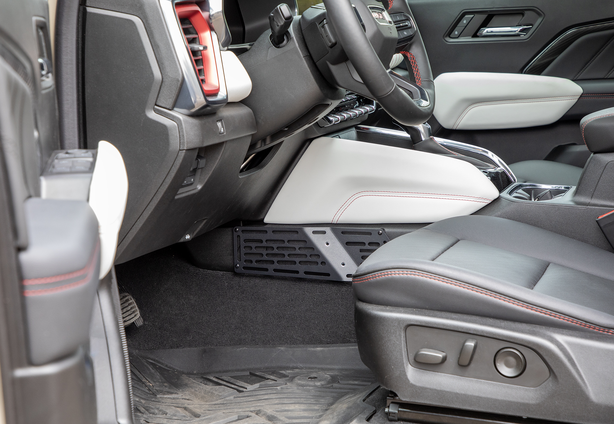 Chevy Colorado Center Console MOLLE Panel | 3rd Gen Chevy Colorado & GMC Canyon (23+)