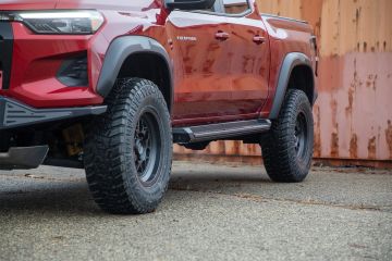 Chevy Colorado Rock Sliders | Blitz  | 3rd Gen Chevy Colorado & GMC Canyon (23+)