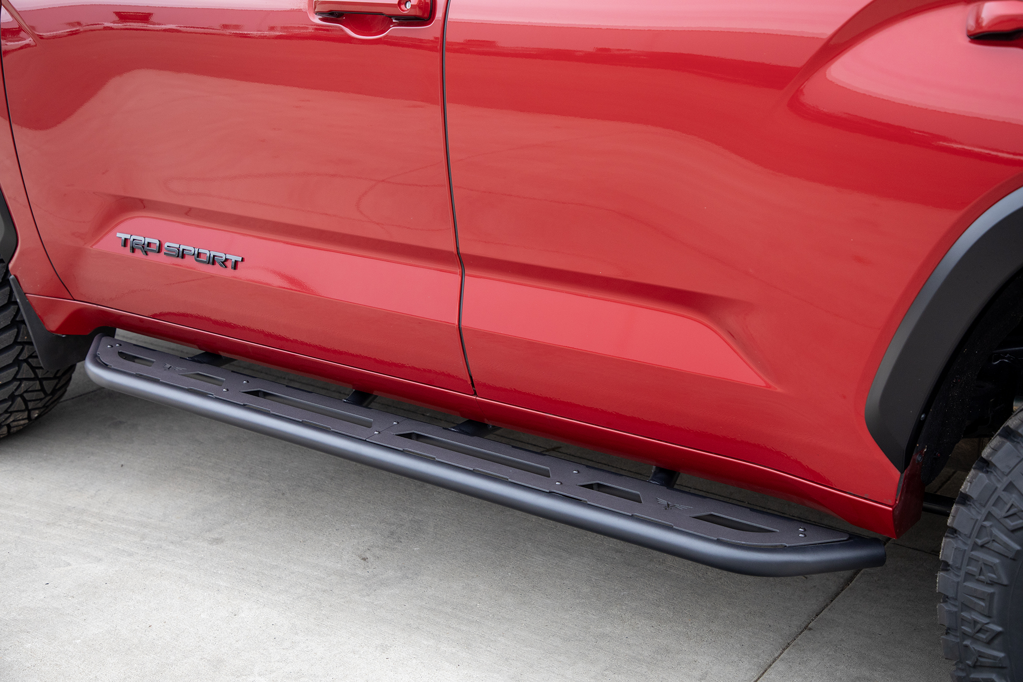 Sequoia Strike Slider Tread Plate | 3rd Gen (2023+)