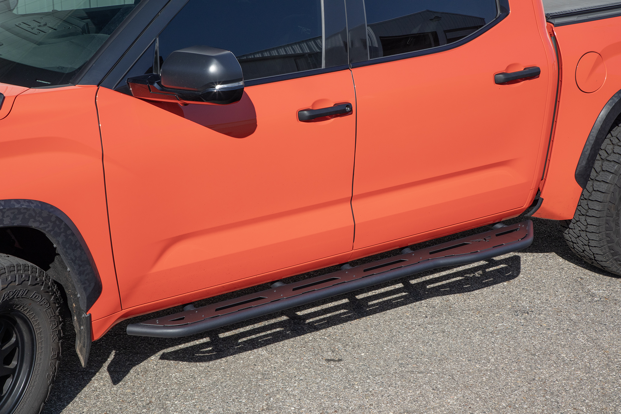 Tundra Strike Slider Tread Plate | 2022+