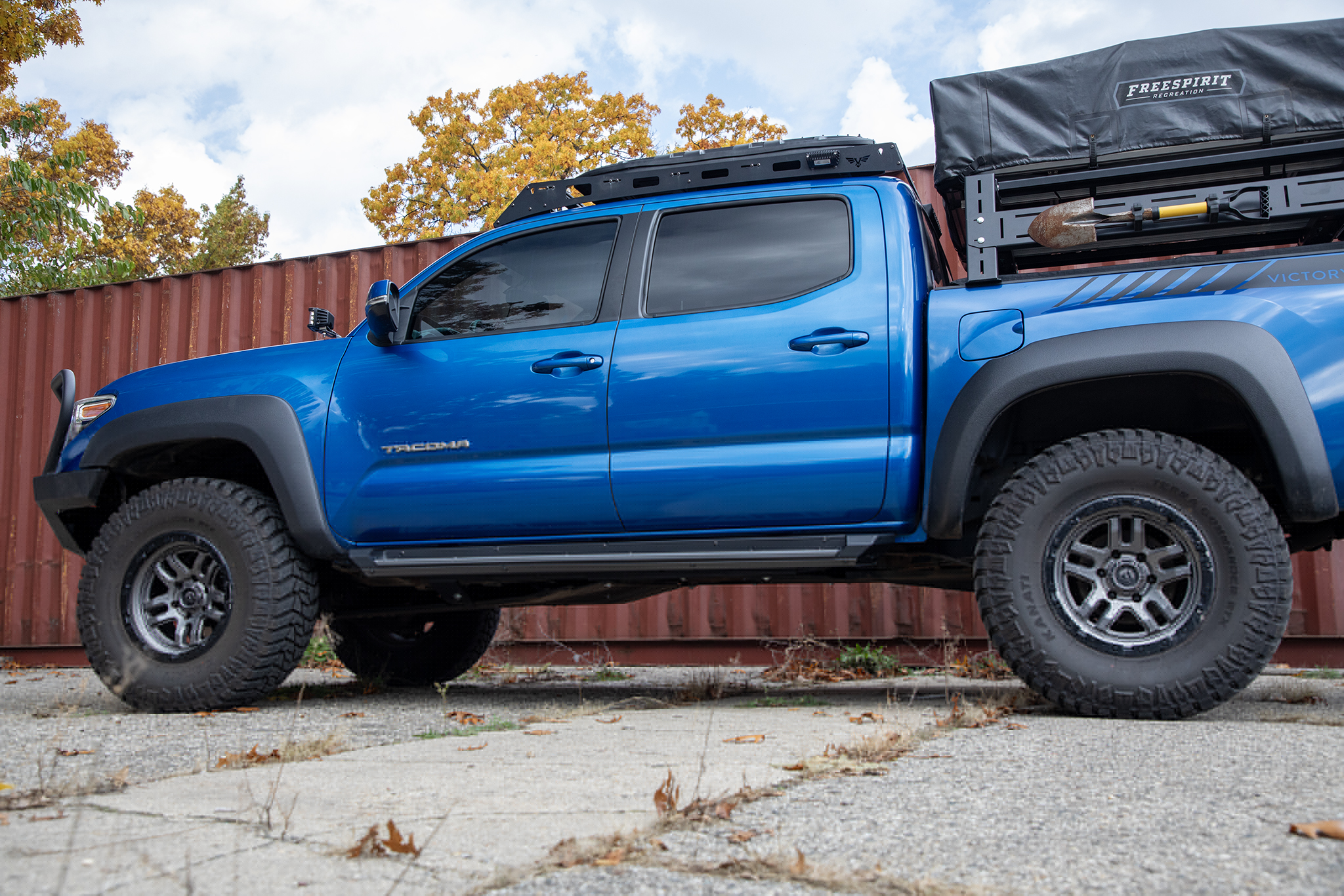 Tacoma Rock Sliders | Blitz 2 | 2nd, 3rd, & 4th Gen (05+)