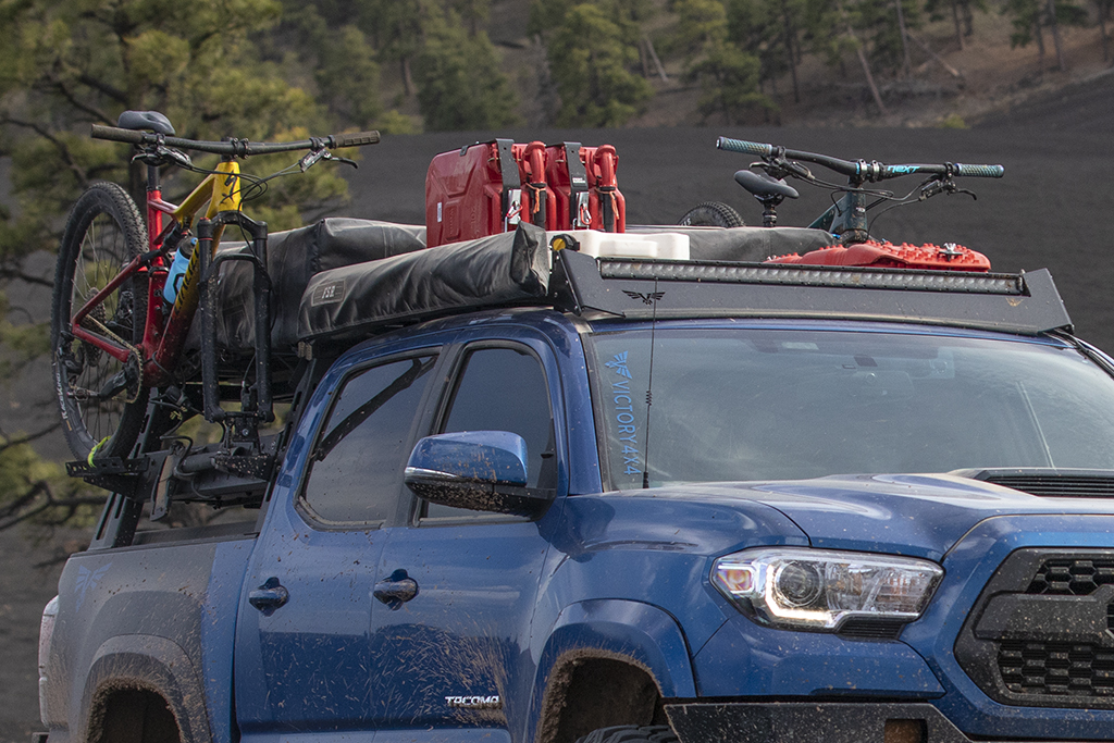 Victory 4x4 Windshield Banner