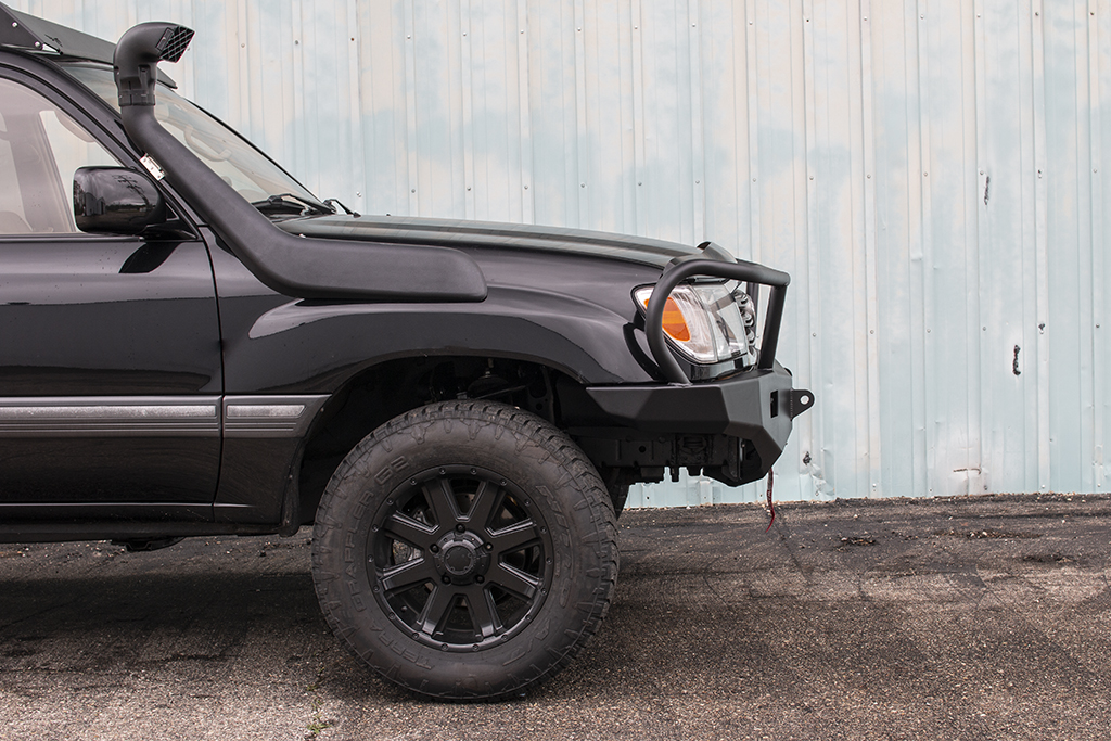 Land Cruiser Front Strike Bumper | 100 Series - Lexus LX 470 (98-07)