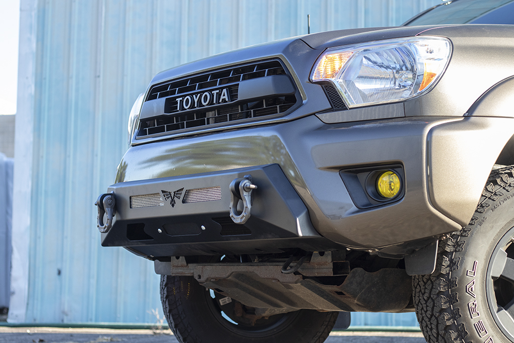 Tacoma Front Winch Bumper | Blitz | 2nd Gen (05-15)