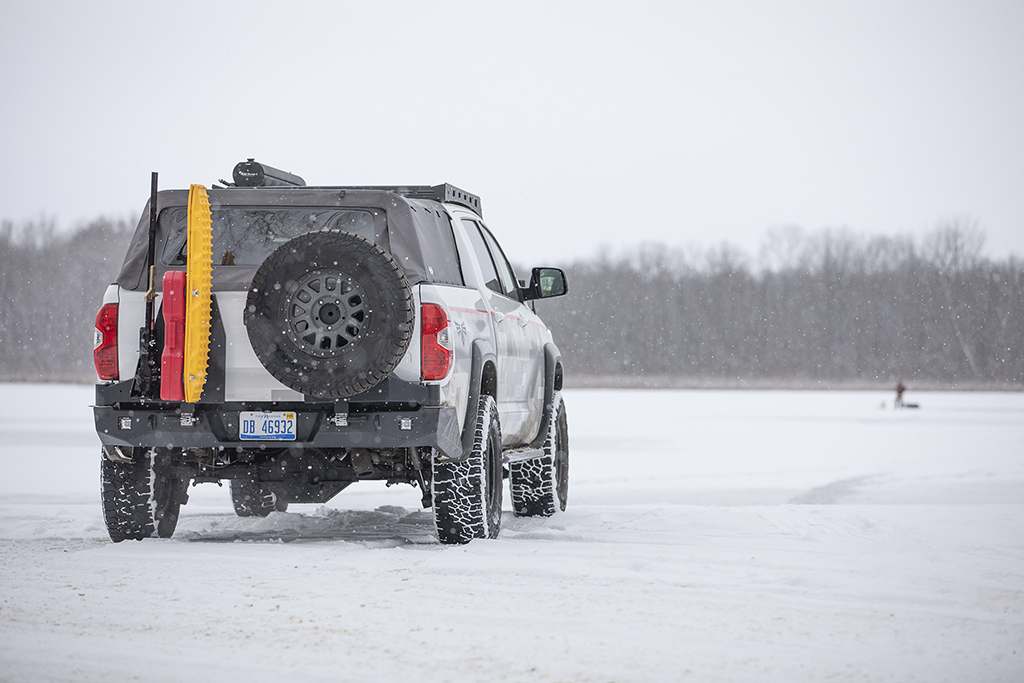 Adventure Carrier | Rear Bumper Swing-out